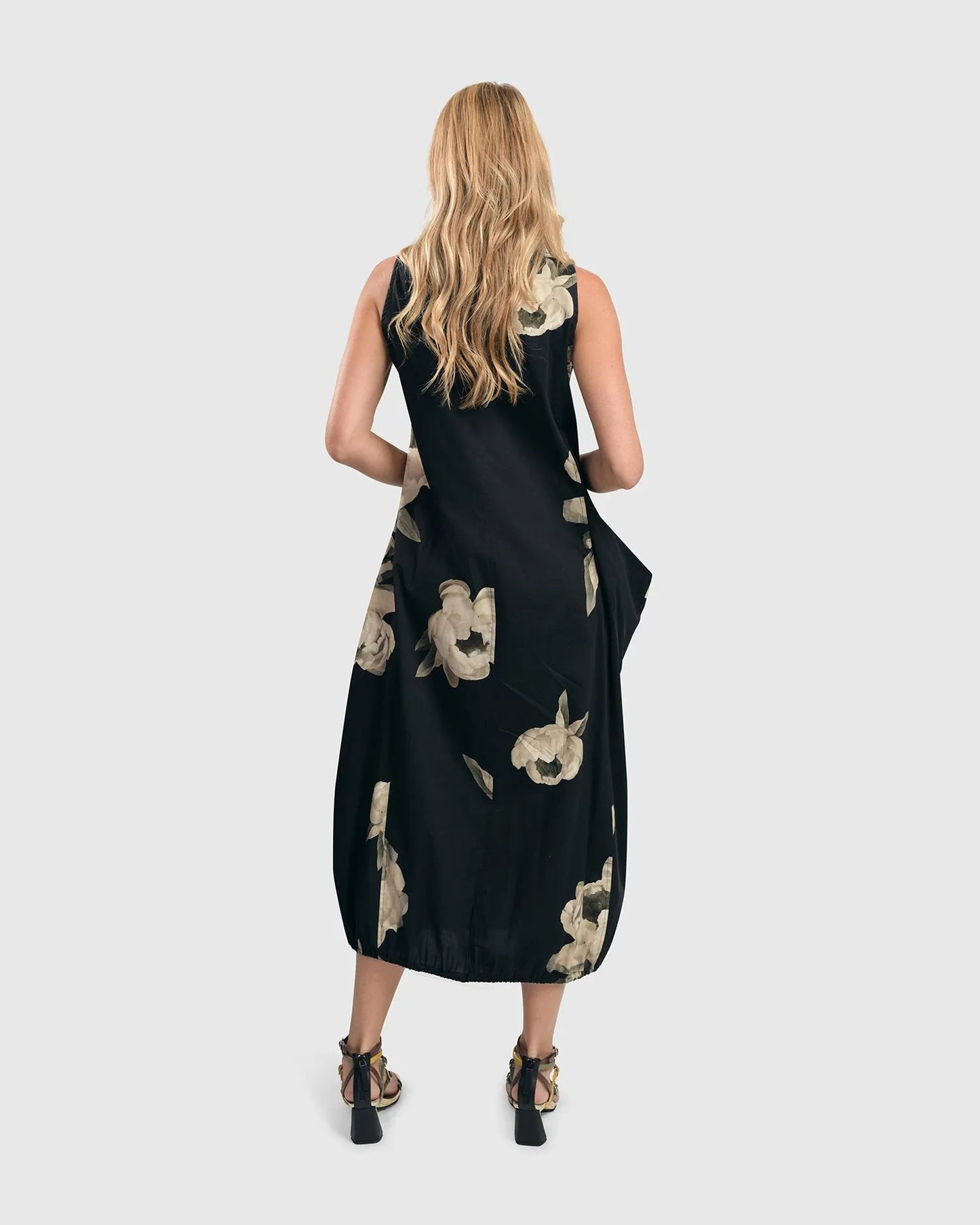 Carla Pocket Dress, Roses